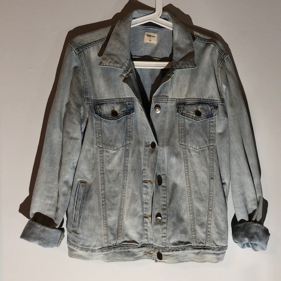 Light wash jean jacket - Picture 1 of 1